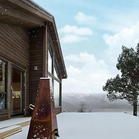2 Bedroom Lovely In Bjordal Hogvær